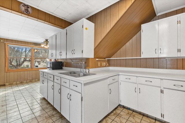 4723 Shirley AVENUE, Mount Pleasant, WI 53406