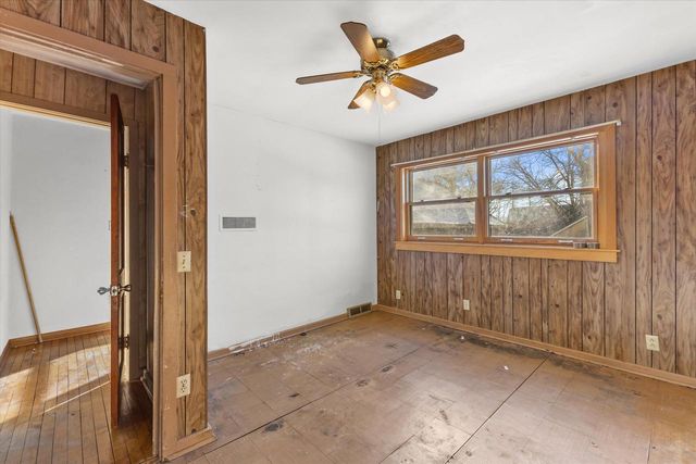 4723 Shirley AVENUE, Mount Pleasant, WI 53406