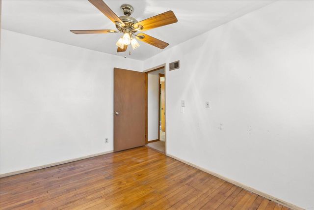 4723 Shirley AVENUE, Mount Pleasant, WI 53406