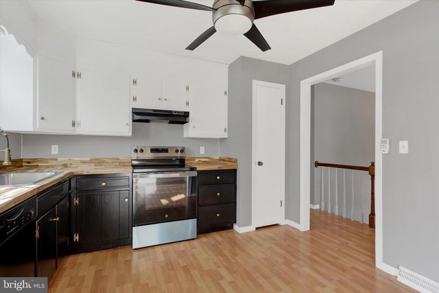 2975 CYPRESS RD S, Dover, PA 17315