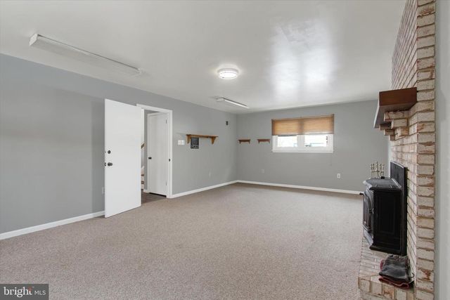 2975 CYPRESS RD S, Dover, PA 17315