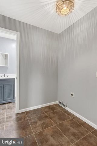 2975 CYPRESS RD S, Dover, PA 17315