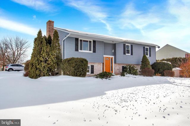 2975 CYPRESS RD S, Dover, PA 17315