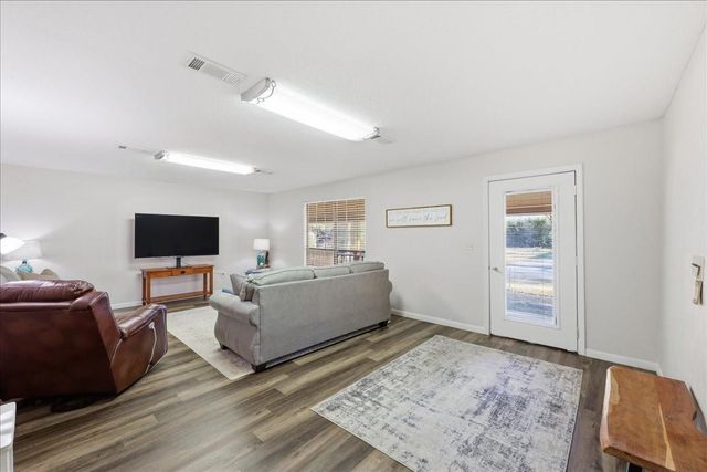 8483 Wingfield Drive, Lumberton, TX 77657