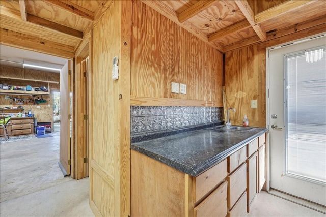 8483 Wingfield Drive, Lumberton, TX 77657