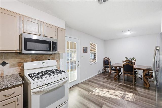 8483 Wingfield Drive, Lumberton, TX 77657