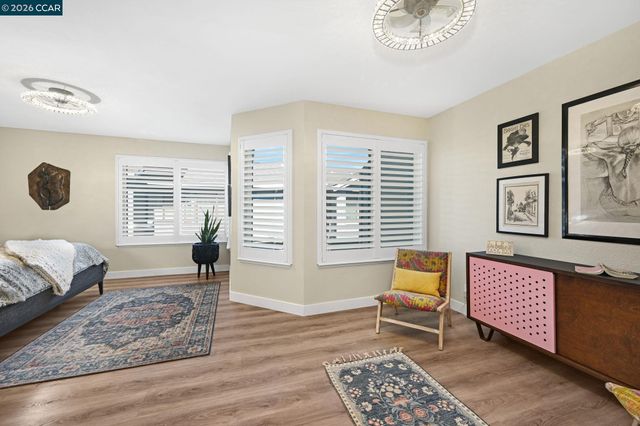 1713 Geary Rd, Walnut Creek, CA 94597