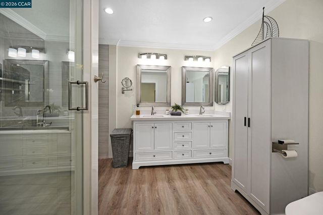 1713 Geary Rd, Walnut Creek, CA 94597