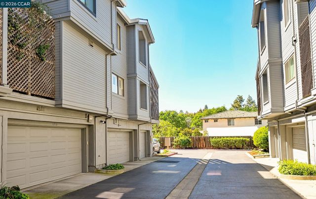 1713 Geary Rd, Walnut Creek, CA 94597