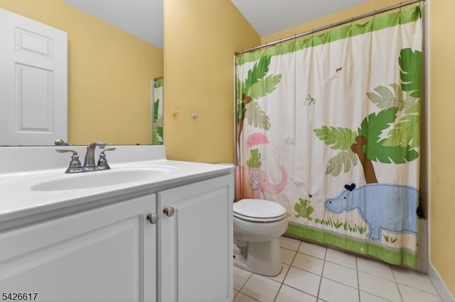 124 York Dr, Montgomery Twp., NJ 08540