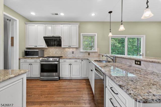 124 York Dr, Montgomery Twp., NJ 08540