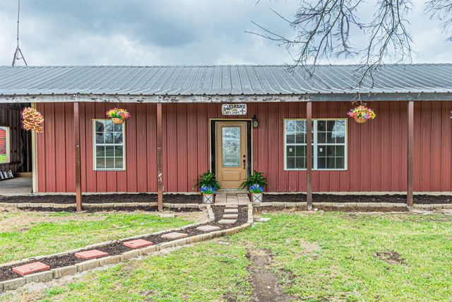 1398 Zagota Crossing Road, Terrell, TX 75161