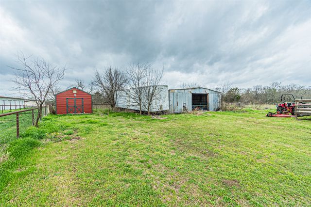 1398 Zagota Crossing Road, Terrell, TX 75161