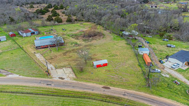 1398 Zagota Crossing Road, Terrell, TX 75161