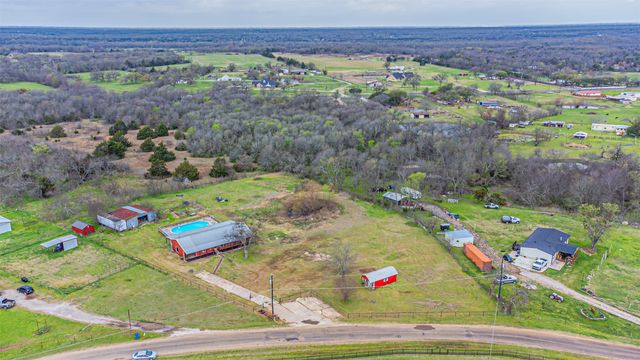 1398 Zagota Crossing Road, Terrell, TX 75161