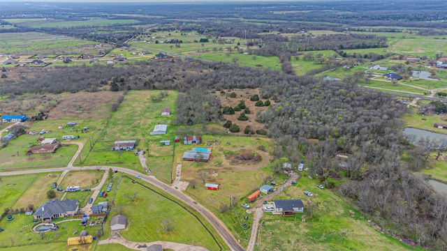 1398 Zagota Crossing Road, Terrell, TX 75161