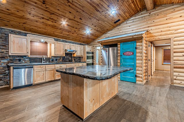 1398 Zagota Crossing Road, Terrell, TX 75161