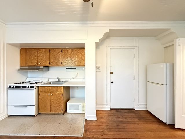 4060 N KENMORE Avenue 302, Chicago, IL 60613