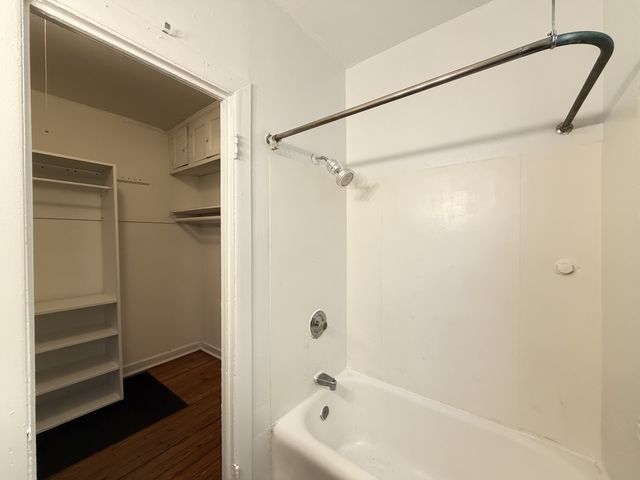 4060 N KENMORE Avenue 302, Chicago, IL 60613