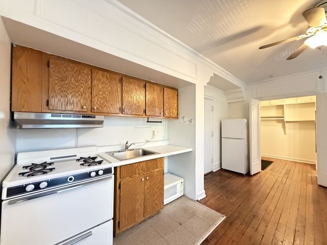 4060 N KENMORE Avenue 302, Chicago, IL 60613