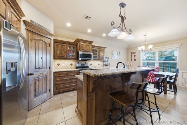 8416 N 76 East Avenue, Owasso, OK 74055