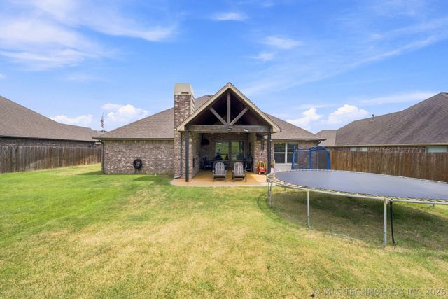 8416 N 76 East Avenue, Owasso, OK 74055