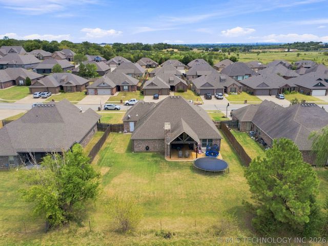8416 N 76 East Avenue, Owasso, OK 74055
