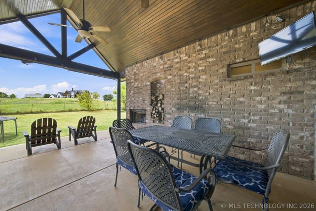8416 N 76 East Avenue, Owasso, OK 74055