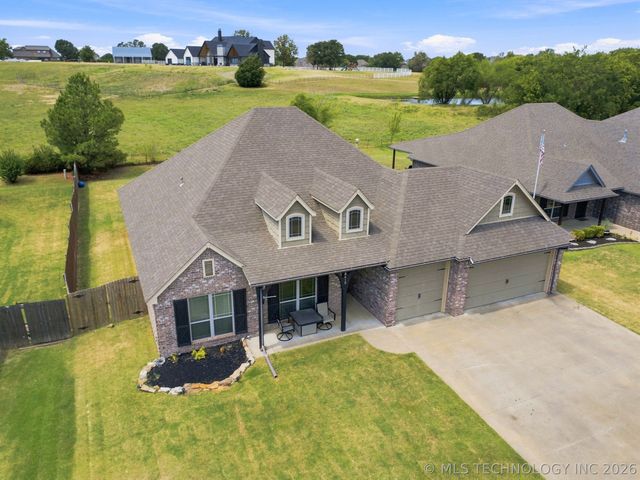 8416 N 76 East Avenue, Owasso, OK 74055