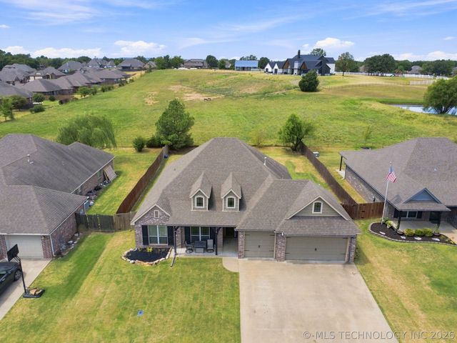 8416 N 76 East Avenue, Owasso, OK 74055