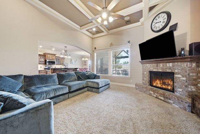 8416 N 76 East Avenue, Owasso, OK 74055