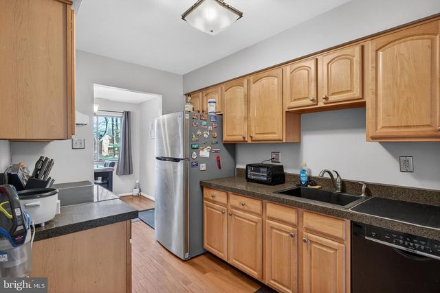 305-A KELLY COVE, Mount Laurel, NJ 08054
