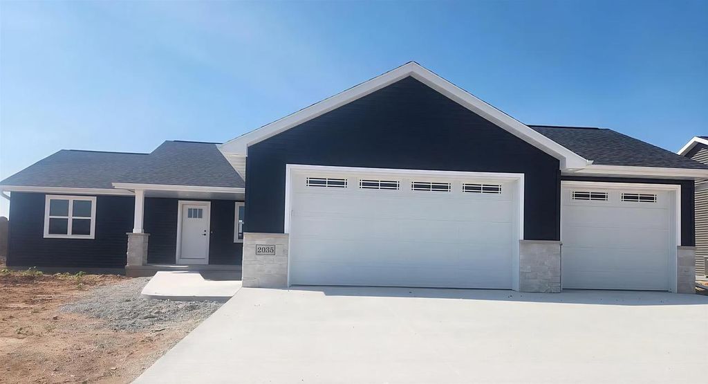 2639 CORNELL AVENUE, Neenah, WI 54952