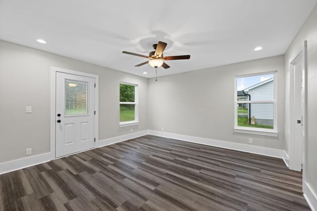 160 Galloway Airport Road, Dunlap, TN 37327