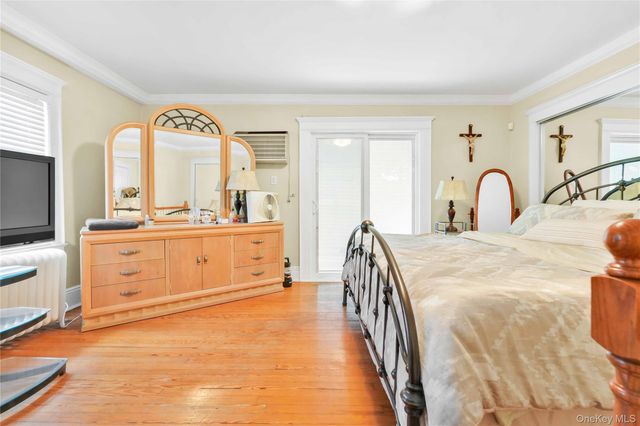 16008 12th Road, Beechhurst, NY 11357