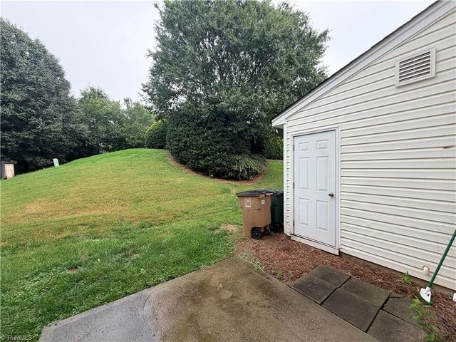 210 Bridford Downs Drive, Greensboro, NC 27407