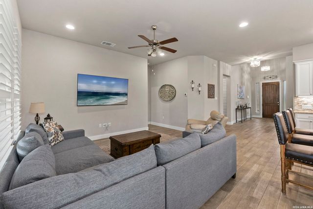 274 SIGEL AVE, New Braunfels, TX 78132