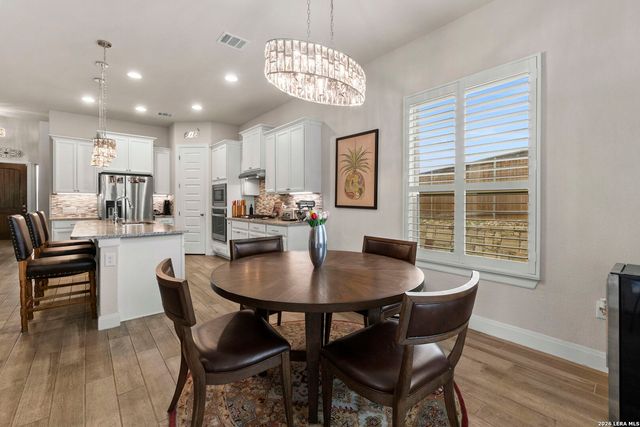 274 SIGEL AVE, New Braunfels, TX 78132