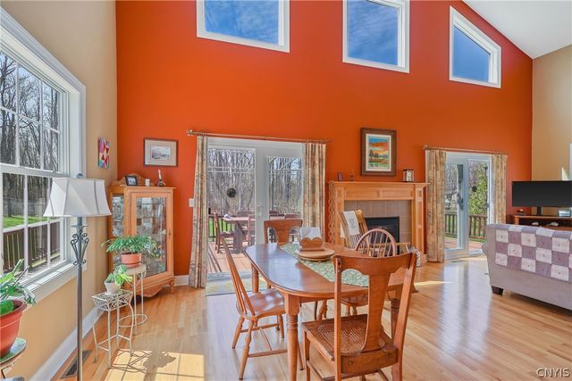 4350 Oak Orchard Road, Clay, NY 13041