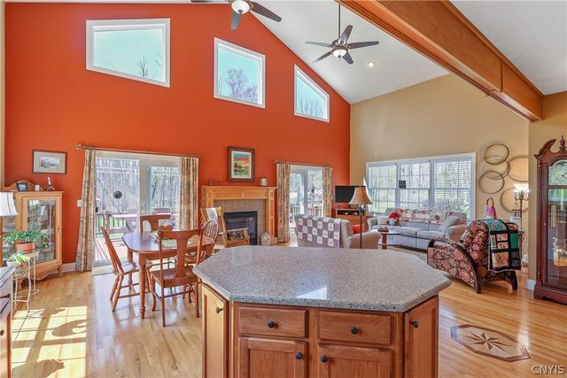 4350 Oak Orchard Road, Clay, NY 13041