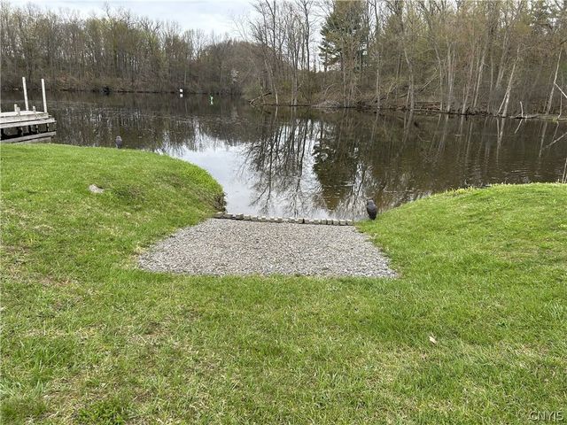 4350 Oak Orchard Road, Clay, NY 13041