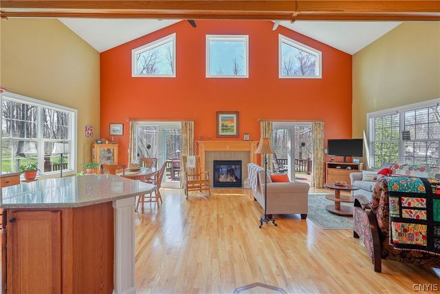4350 Oak Orchard Road, Clay, NY 13041