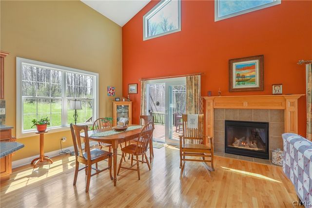 4350 Oak Orchard Road, Clay, NY 13041