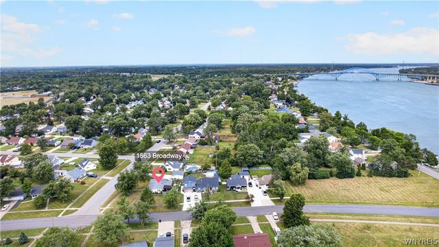 1563 Broadway, Grand Island, NY 14072