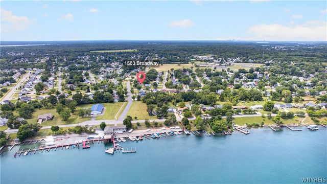 1563 Broadway, Grand Island, NY 14072