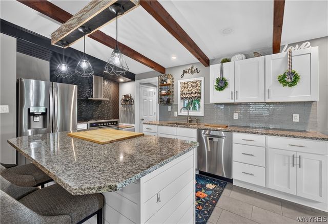 1563 Broadway, Grand Island, NY 14072