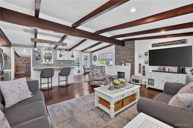 1563 Broadway, Grand Island, NY 14072