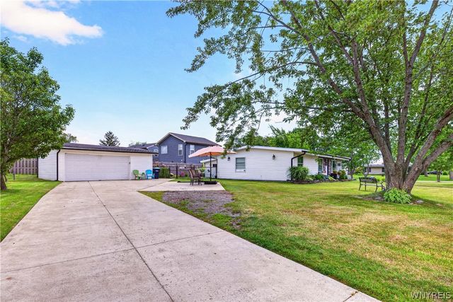 1563 Broadway, Grand Island, NY 14072