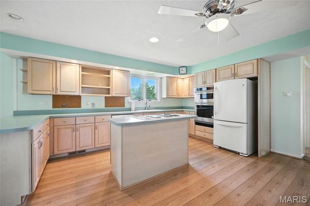 4365 Debra Kay Lane, Affton, MO 63123