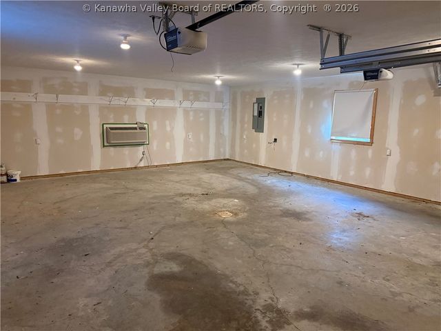 38 Birkewood Road, Huntington, WV 25705